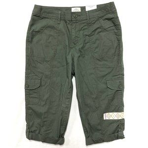 Women's St. John's Bay Capri Pants 8P Cropped Olive Green Cargo
